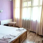 бял маргарит *