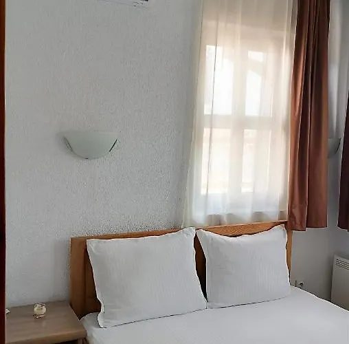 Πανσιόν White Margarit Μελένικο