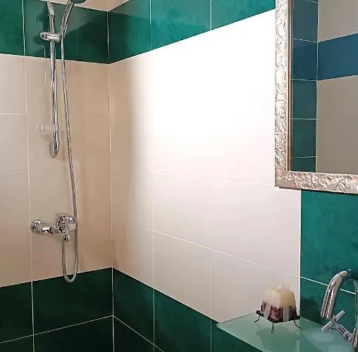 Πανσιόν White Margarit