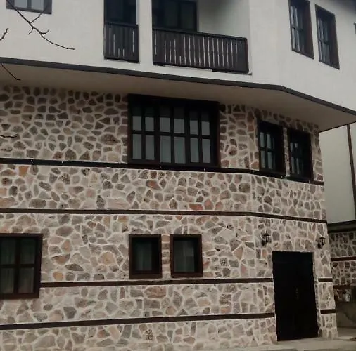 White Margarit Μελένικο