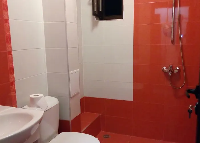 Πανσιόν White Margarit